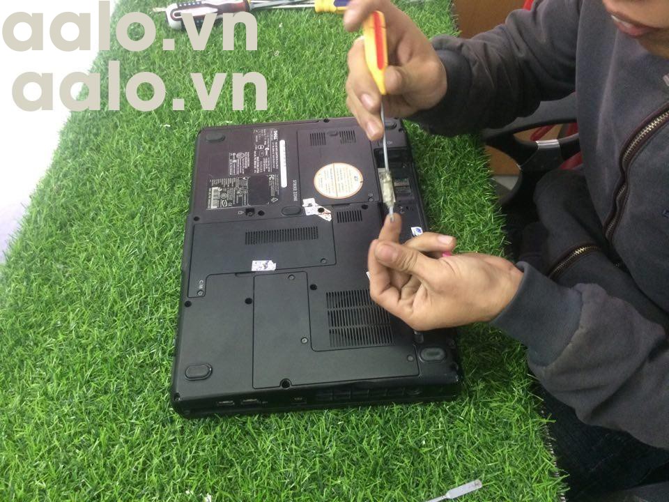 Sửa laptop DELL Inspiron N4030 không sạc được-aalo.vn