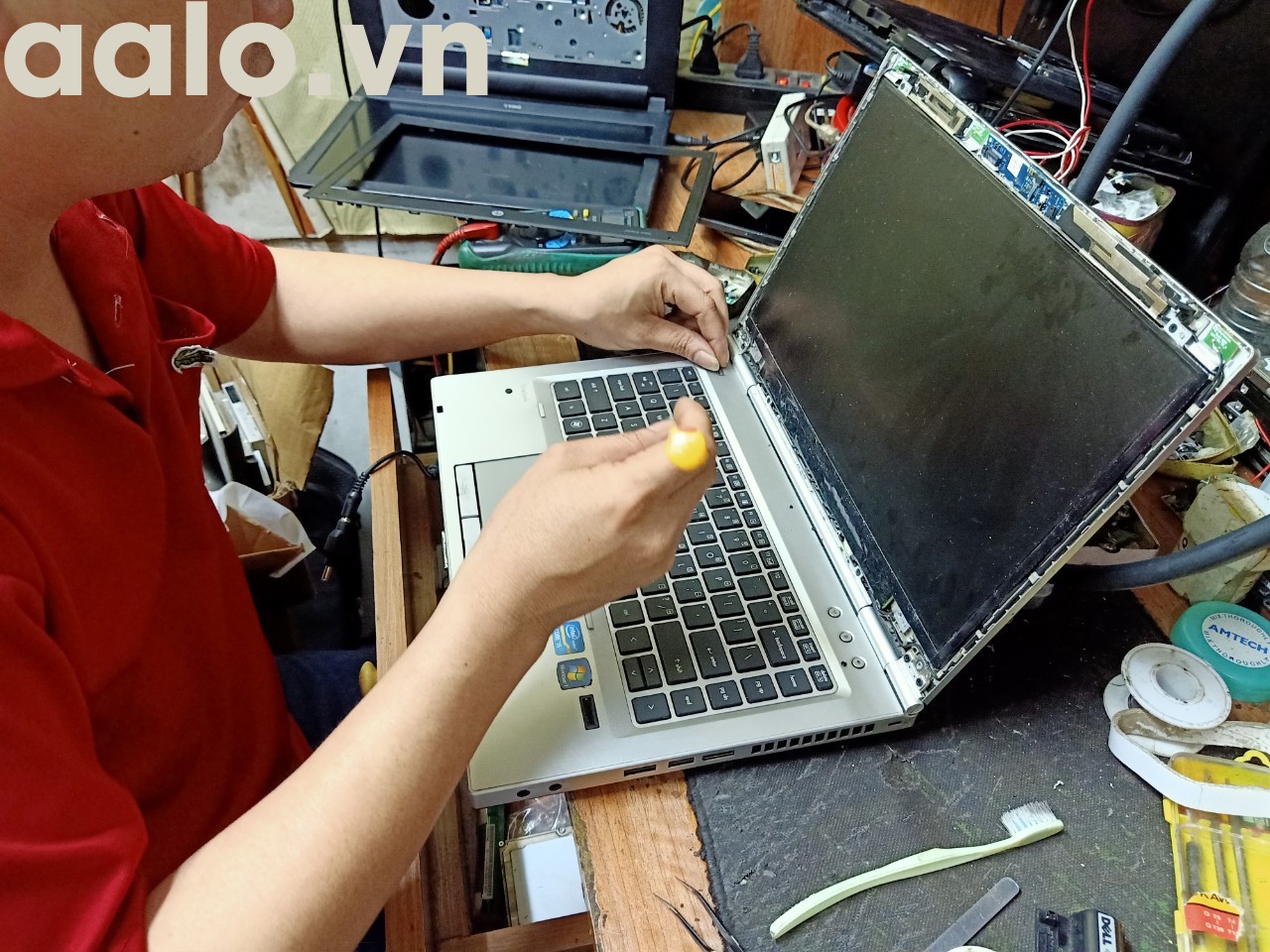 Sửa laptop lenovo ideapad y450 máy bị treo-aalo.vn
