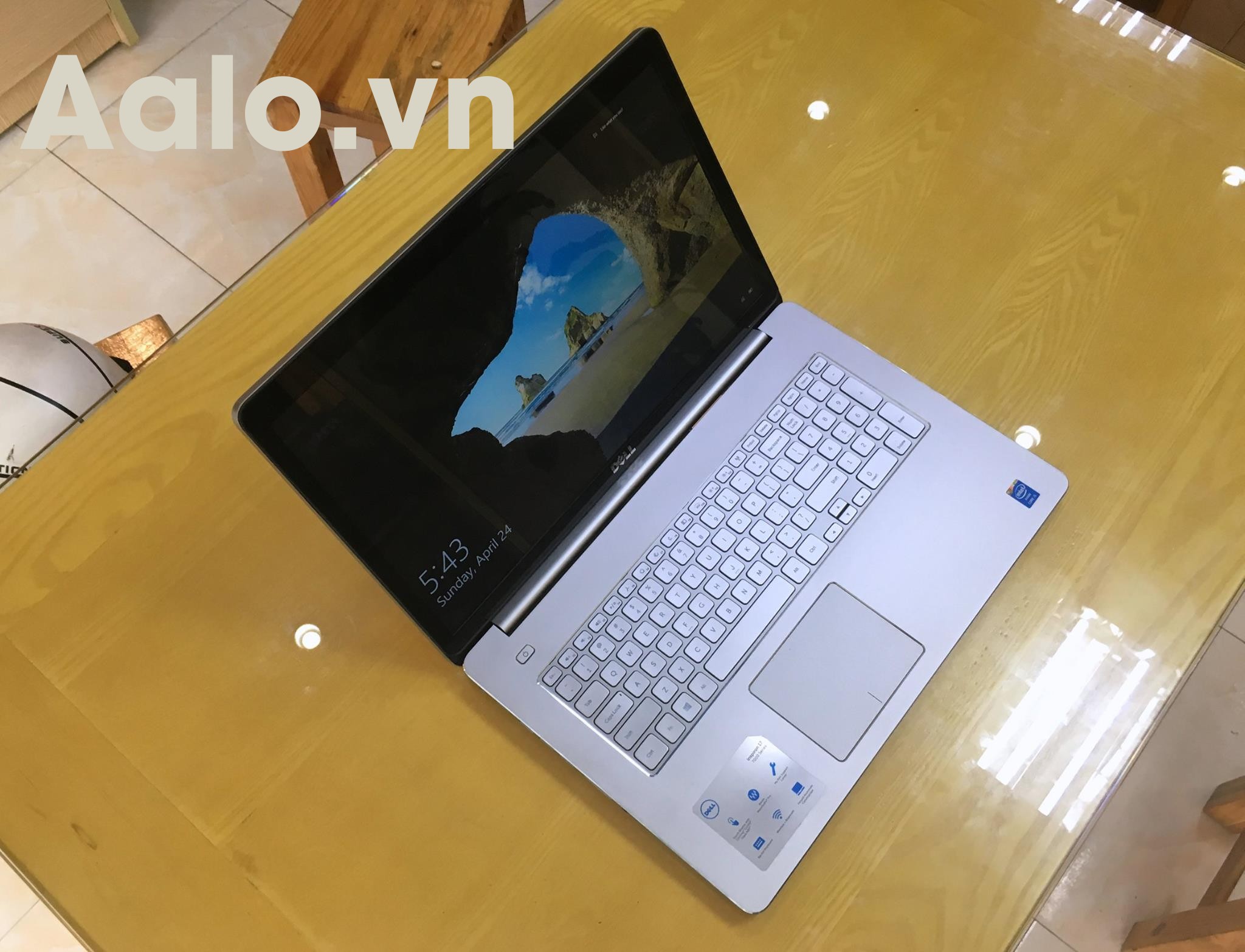 Laptop cũ Dell Inspiron 7737( Intel Core i5/ RAM 4GB/ HDD 500GB/ 17 inch HD)