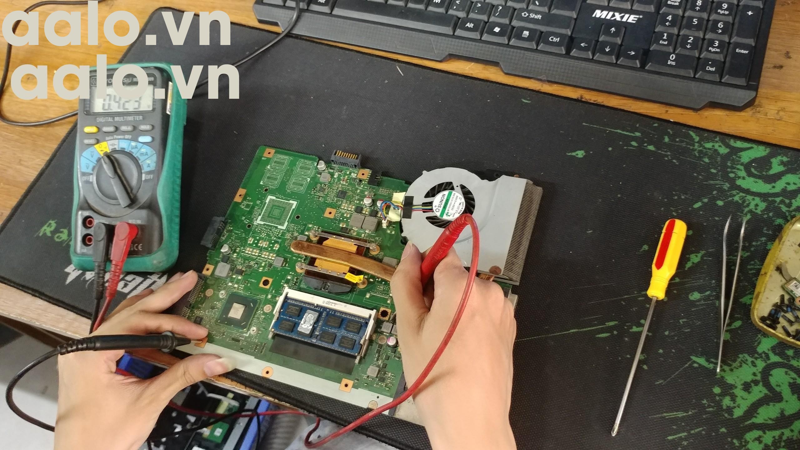 Sửa chữa laptop HP Pavilion DM3-1124TX lỗi ổ đĩa-aalo.vn