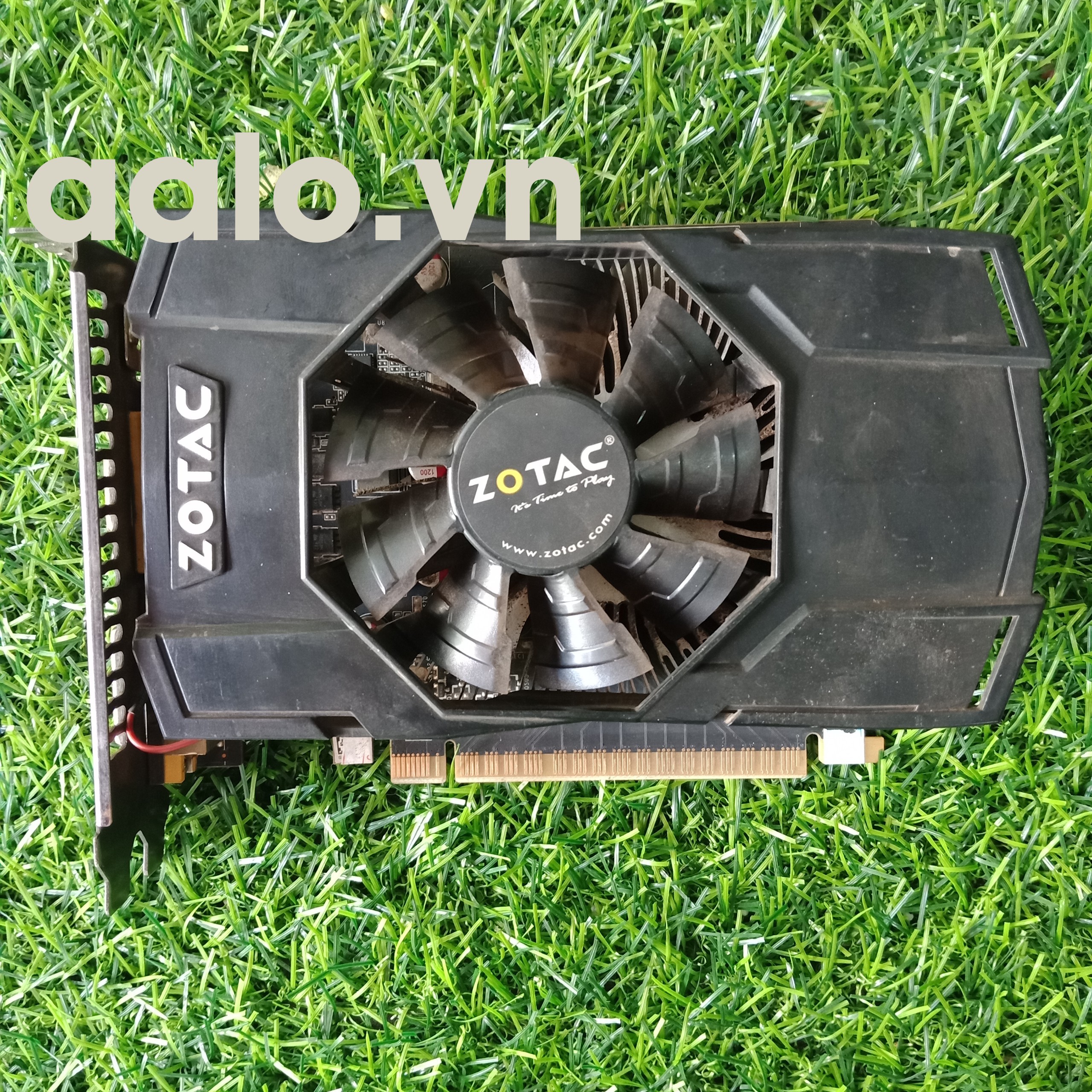 Card hình ZOTAC GTX750-1G