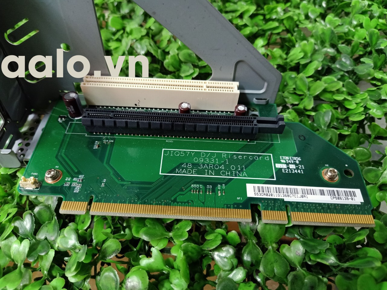 Khay mở rộng lắp thêm cạc hình cho Máy tính Fujitsu Chipset H77
